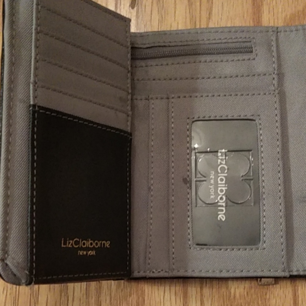 Wallet - Picture 2 of 3